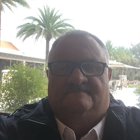 Profile Picture of David Gunter (@dogator64) on Poshmark