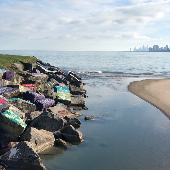 Profile Picture of Anna Pryor (@annapryor23) on Poshmark