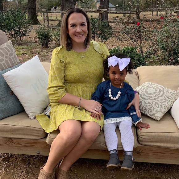 Profile Picture of Brandee Urreta (@kisssports) on Poshmark