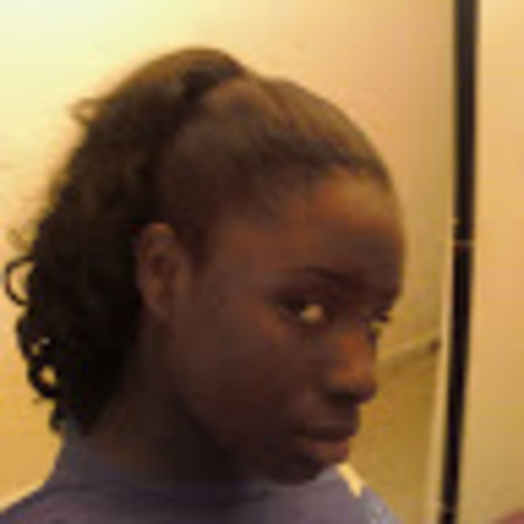 Profile Picture of Natalie Coppins (@natcoppins) on Poshmark