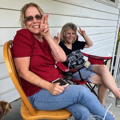 Profile Picture of Mary Lucas (@chakalaha) on Twitter