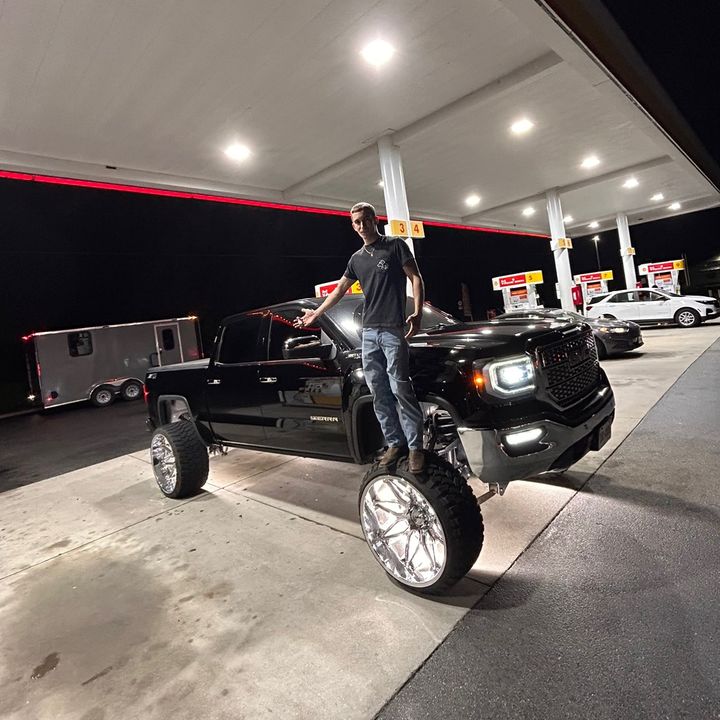 Profile Picture of stuart.dobb (@stuart.dobb) on Tiktok