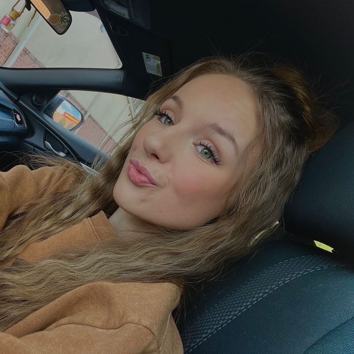 Profile Picture of hannah 🎀🩷 (@hannahperry) on Tiktok