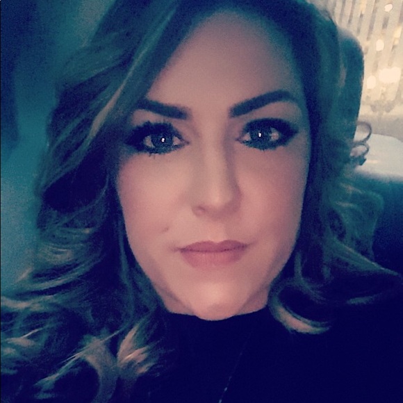 Profile Picture of Christen Prater (@cprater2206) on Poshmark