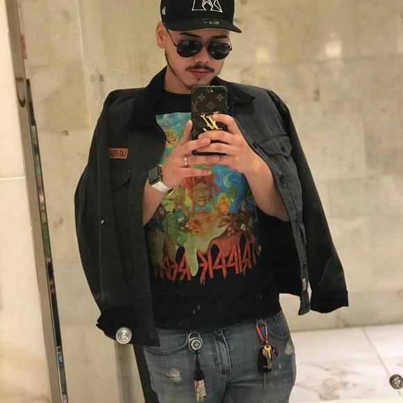 Profile Picture of Jimmy Lucero (@jimmmuyboii) on Poshmark