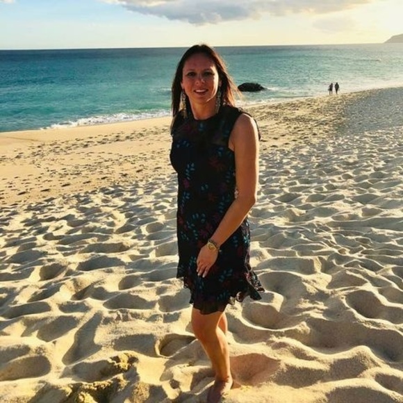 Profile Picture of Christy Alvillar (@christyalvillar) on Poshmark