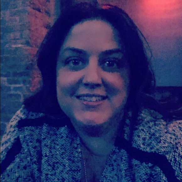 Profile Picture of Jessica Flashner (@jspring819) on Poshmark