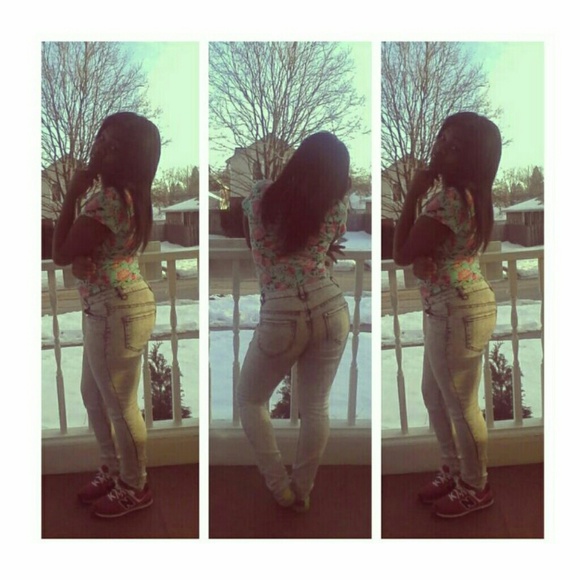 Profile Picture of Jonea Atkins (@naenae_pooh) on Poshmark