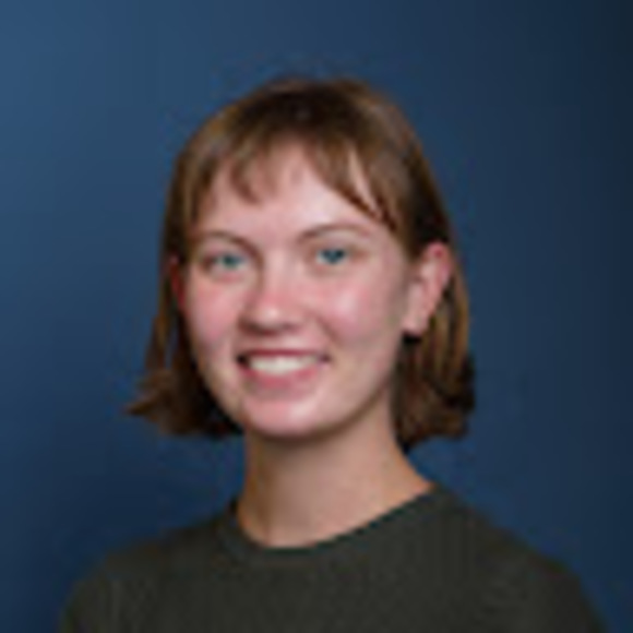 Profile Picture of Anna Trzcinski (@annatrzcinski) on Poshmark