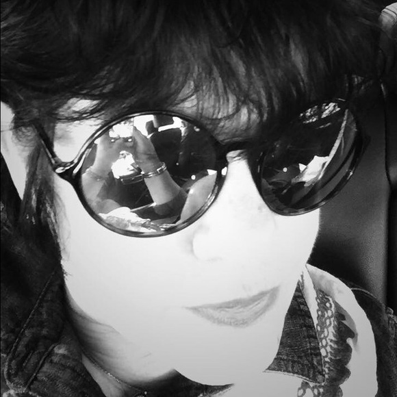 Profile Picture of Katia Lima (@klima54) on Poshmark
