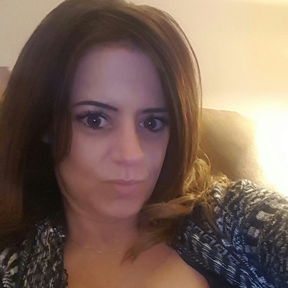 Profile Picture of Cristie Piccinini (@cmpicci1) on Poshmark