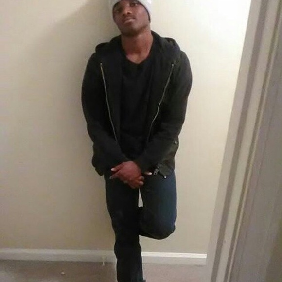 Profile Picture of Mark Albert (@markalbert) on Poshmark