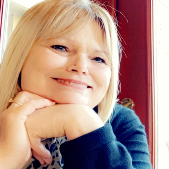 Profile Picture of Peggie Bryan (@charliesue50) on Poshmark