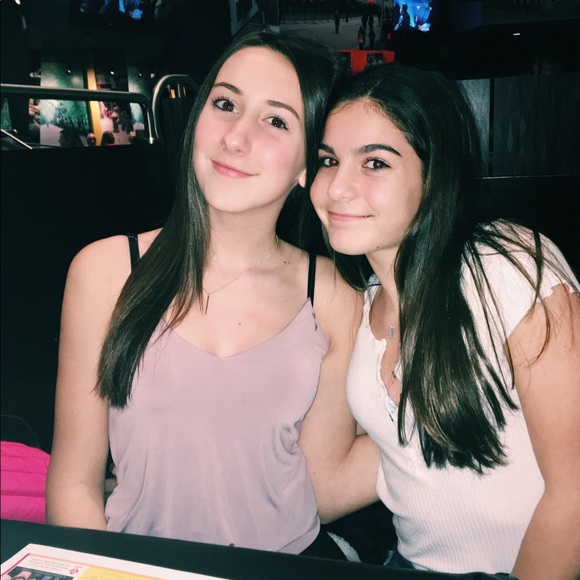 Profile Picture of Jessi Guarasci (@jessiguarasci) on Poshmark