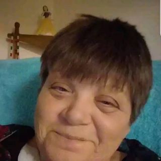 Profile Picture of Paula Hinshaw (@paula.hinshaw.902) on Facebook