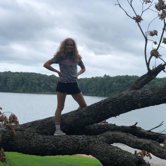 Profile Picture of Ariaha Mcillwain (@ariahamcillwain) on Poshmark