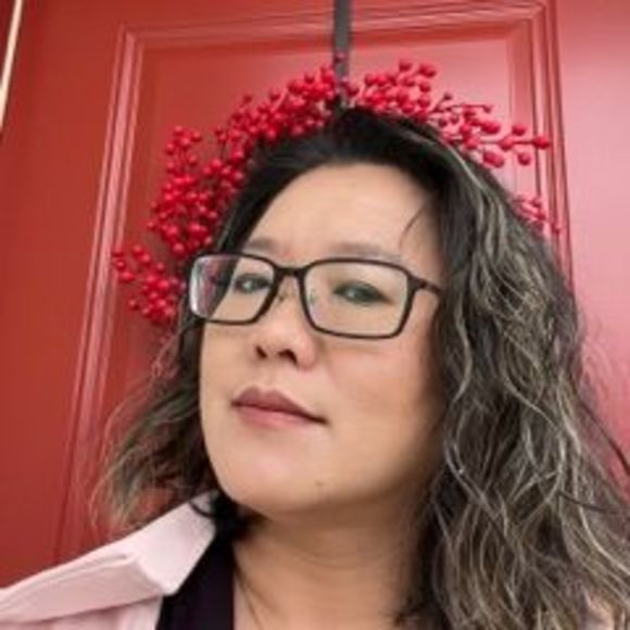 Profile Picture of Jeni Penfield (@jenipenfield) on Poshmark