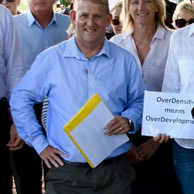 Profile Picture of Reg Neil (@RJNeil) on Twitter