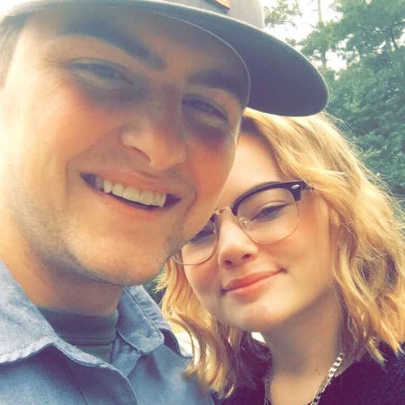 Profile Picture of Stephanie Railey (@stephanierailey) on Poshmark