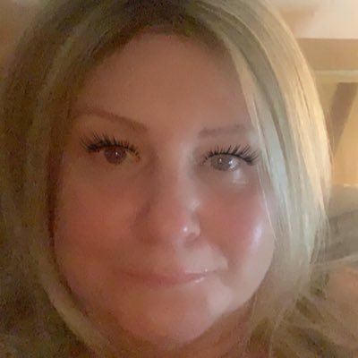 Profile Picture of Tracey King (@TraceyK19043862) on Twitter