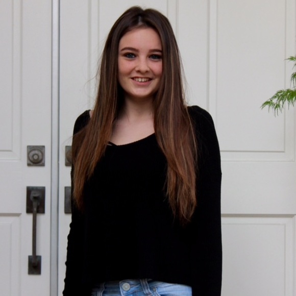 Profile Picture of Madeline Johnson (@maddyalta1) on Poshmark