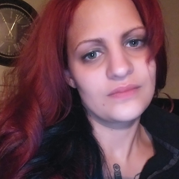 Profile Picture of Angela Mckenney (@skinnyfish13) on Poshmark