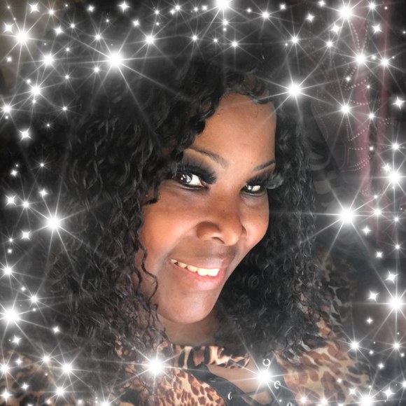 Profile Picture of Marsha Bennett (@mgreen843) on Poshmark