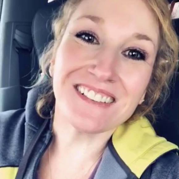 Profile Picture of Debbie Consolvo (@debcon37) on Poshmark