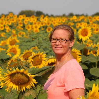 Profile Picture of Kim (@kimfeathers93) on Twitter