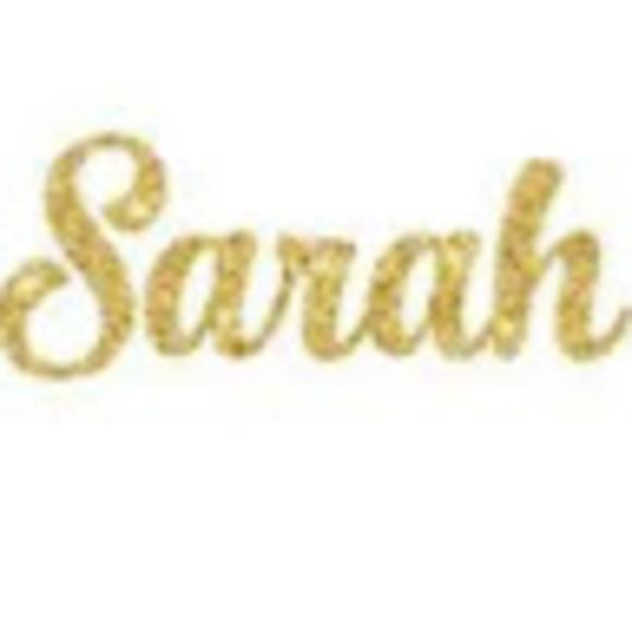 Profile Picture of Siara Decoursey (@saraidecoursey) on Poshmark