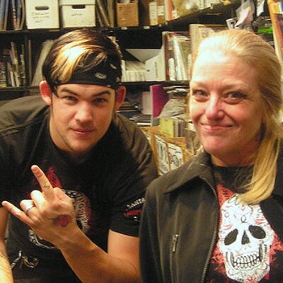 Profile Picture of Joyce Palm (@JoycePalm) on Twitter