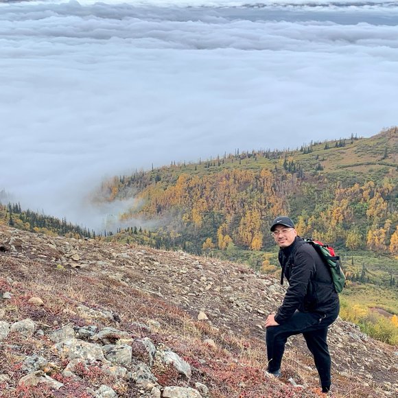 Profile Picture of Ryan Bartolome (@yannnz) on Poshmark