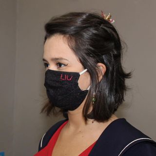 Profile Picture of Alice Camargo (@alice.camargo.18) on Facebook