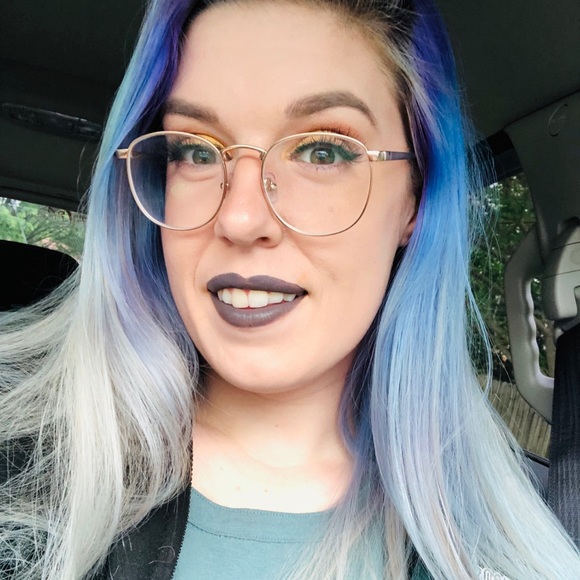 Profile Picture of Erica Hauck (@ericahauck) on Poshmark