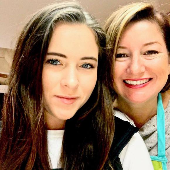 Profile Picture of Keely Shea (@keelyshea488) on Poshmark