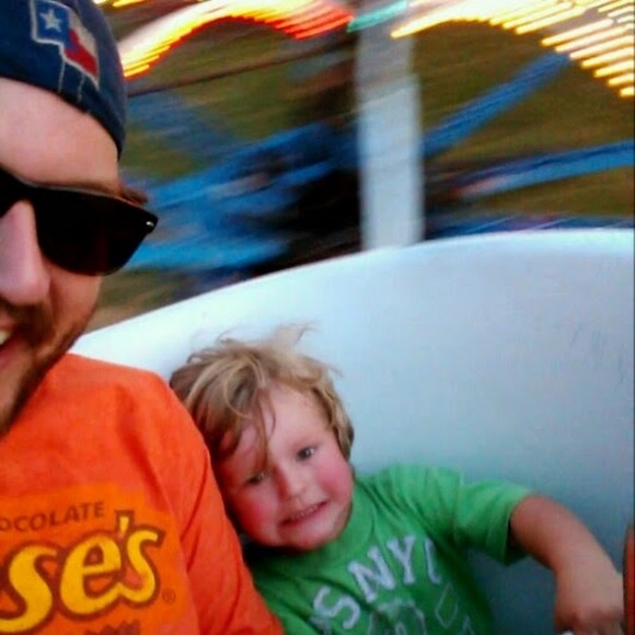 Profile Picture of Joshua Woolard (@poozo79) on Poshmark