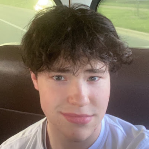 Profile Picture of Brady Goldblatt (@bradygoldblatt0) on Poshmark