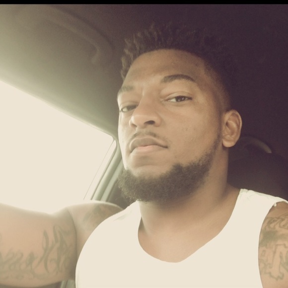 Profile Picture of Byron Samuels (@gucciib) on Poshmark