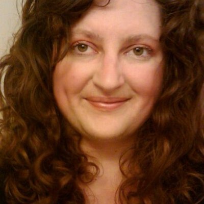 Profile Picture of Claire Larson (@ClaireLarson) on Twitter