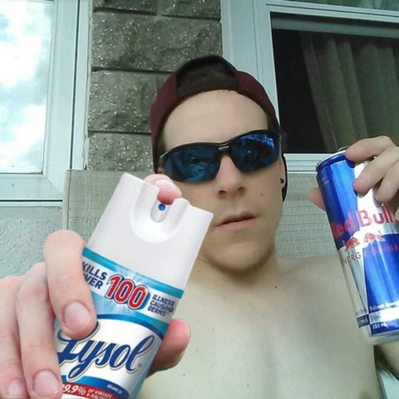 Profile Picture of Jonathan Côté (@jopogo666) on Poshmark