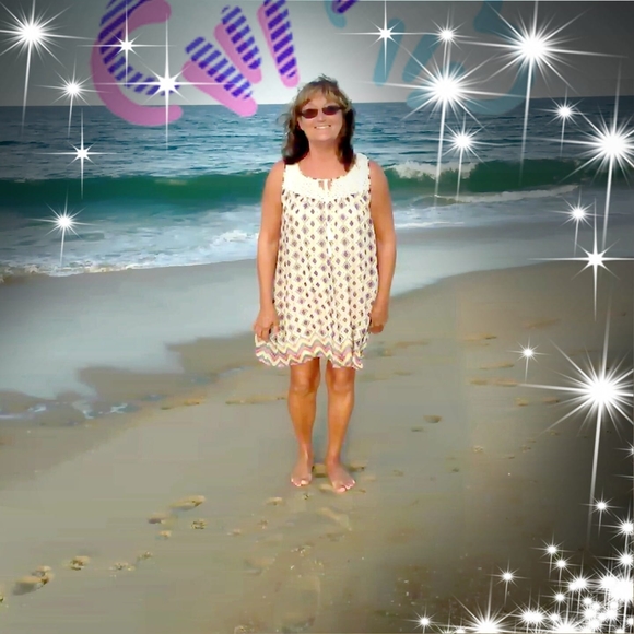 Profile Picture of Sherry Lambert (@sherrylambert3) on Poshmark
