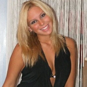 Profile Picture of Stephanie Rende (@pretty2see) on Myspace