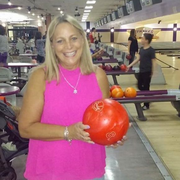 Profile Picture of Marly Leszkowitz (@mleszkowitz) on Poshmark