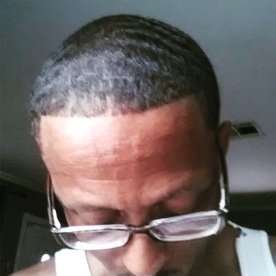 Profile Picture of Corey Sterling (@C2daIzzo) on Twitter