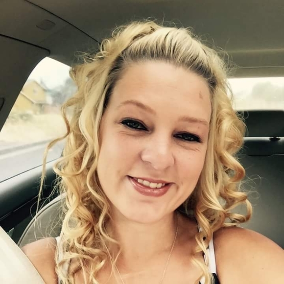 Profile Picture of Crystal Frymire-beaty (@mommabear69) on Poshmark