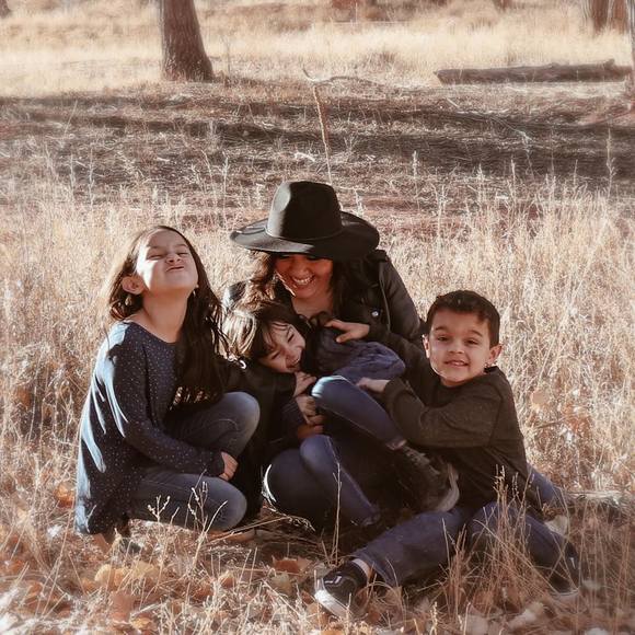 Profile Picture of Jackie Osterberg (@jackiejanett) on Poshmark