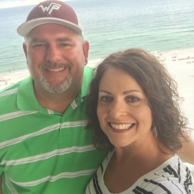 Profile Picture of Jennifer Mosher (@JenniferMoshe17) on Twitter