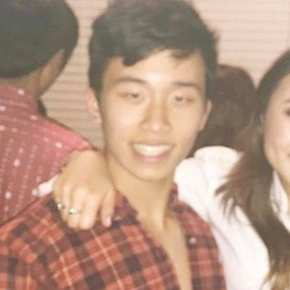 Profile Picture of Chris Chou (@yuhhguy) on Poshmark