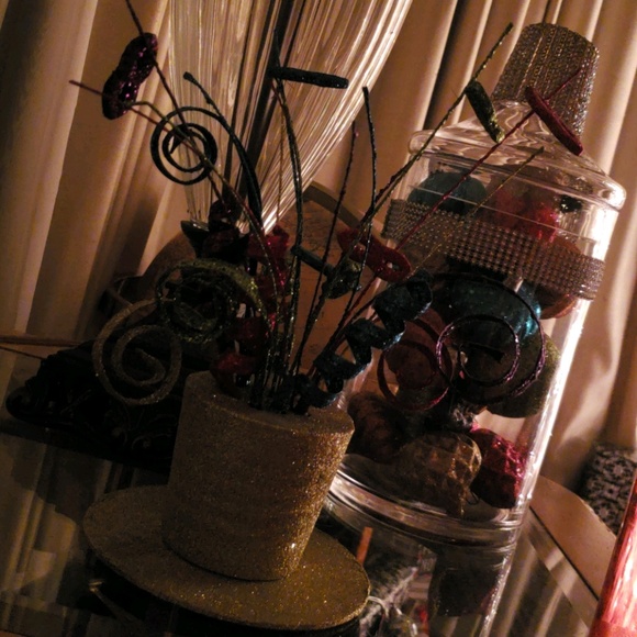 Latania Moore - Poshmark Profile Picture of Latania Moore (@lataniamoore) on Poshmark