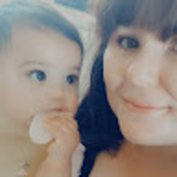 Profile Picture of Crystal Buxton (@crystal_buxton) on Poshmark